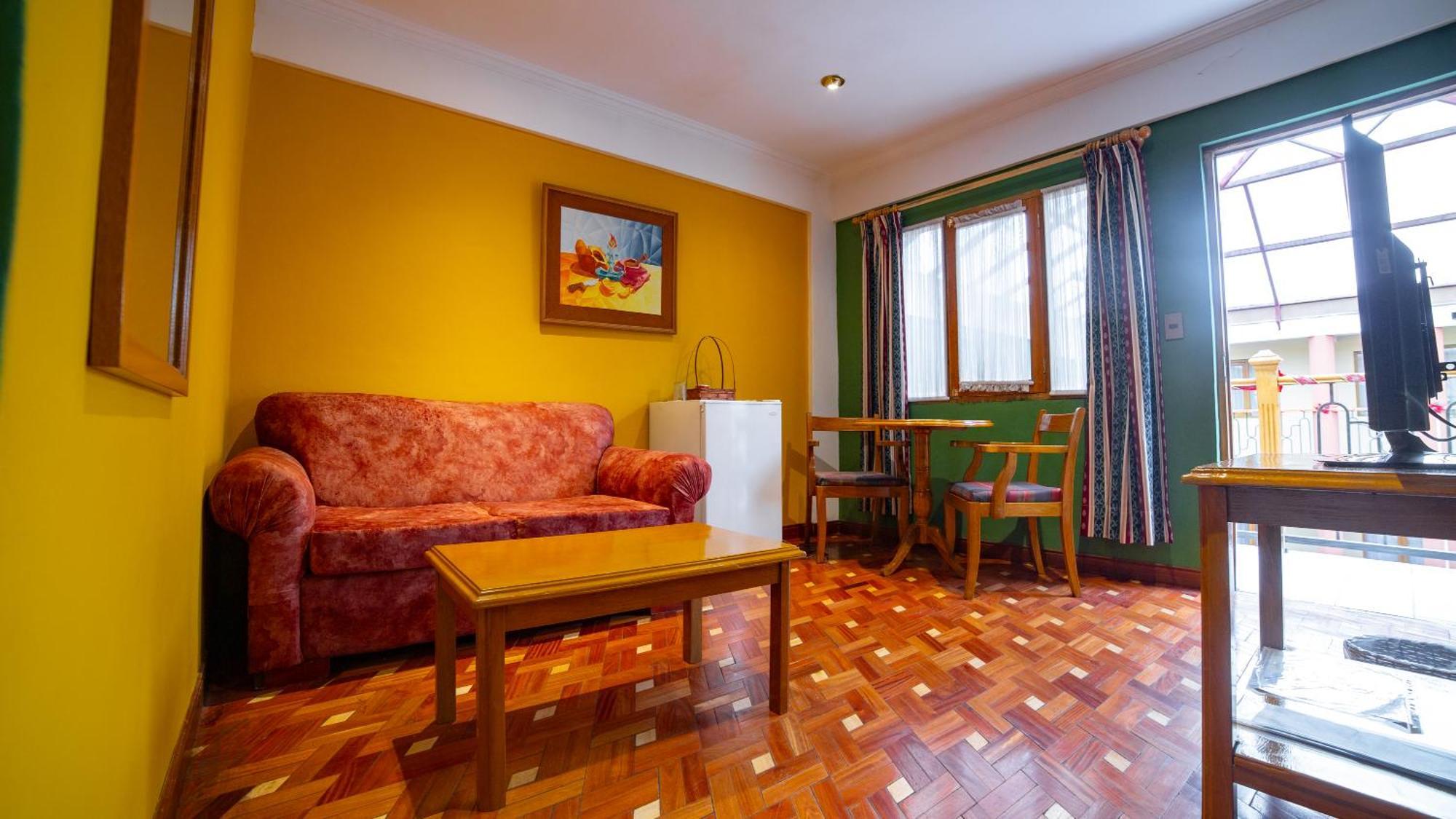 Hotel Cima Argentum Потосі Екстер'єр фото