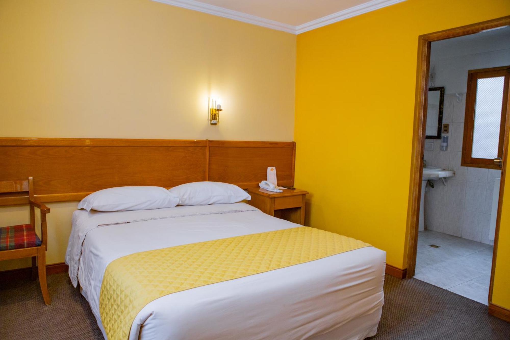 Hotel Cima Argentum Потосі Екстер'єр фото