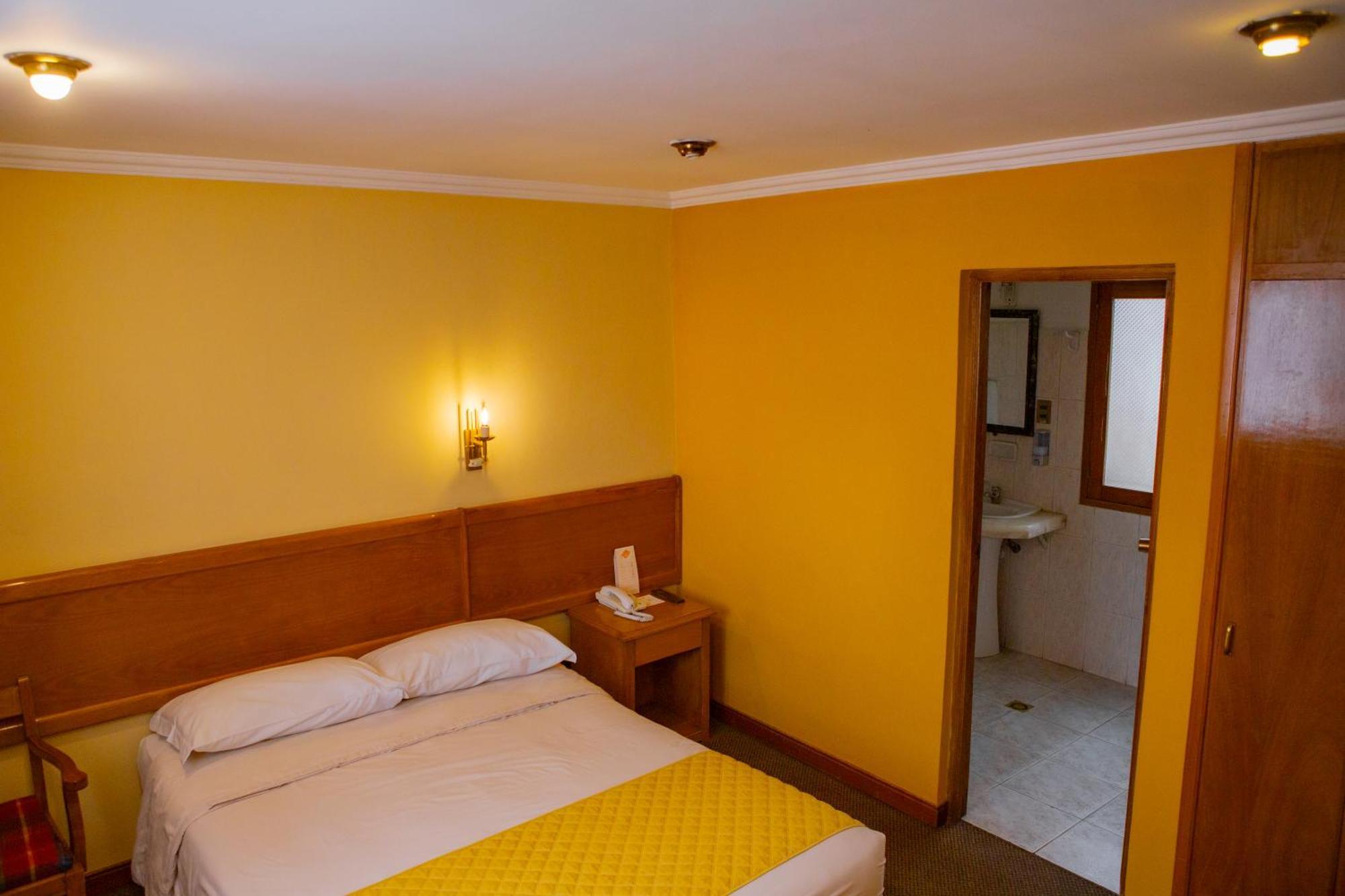 Hotel Cima Argentum Потосі Екстер'єр фото